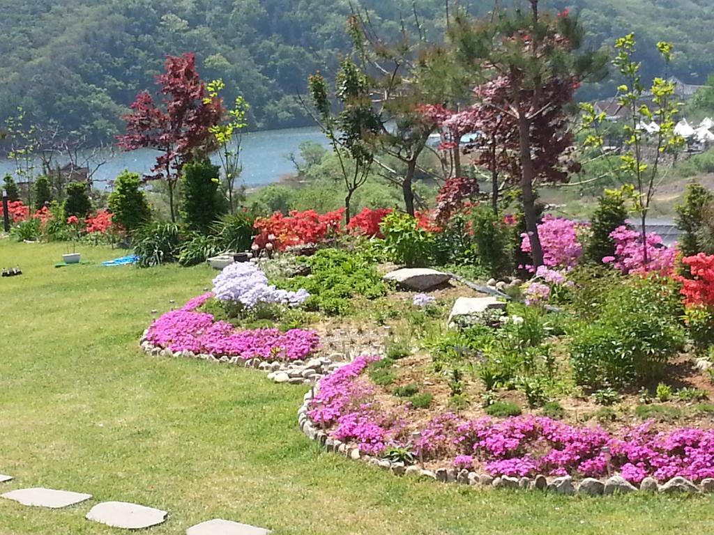 Walking Sky Pension Gapyeong Extérieur photo